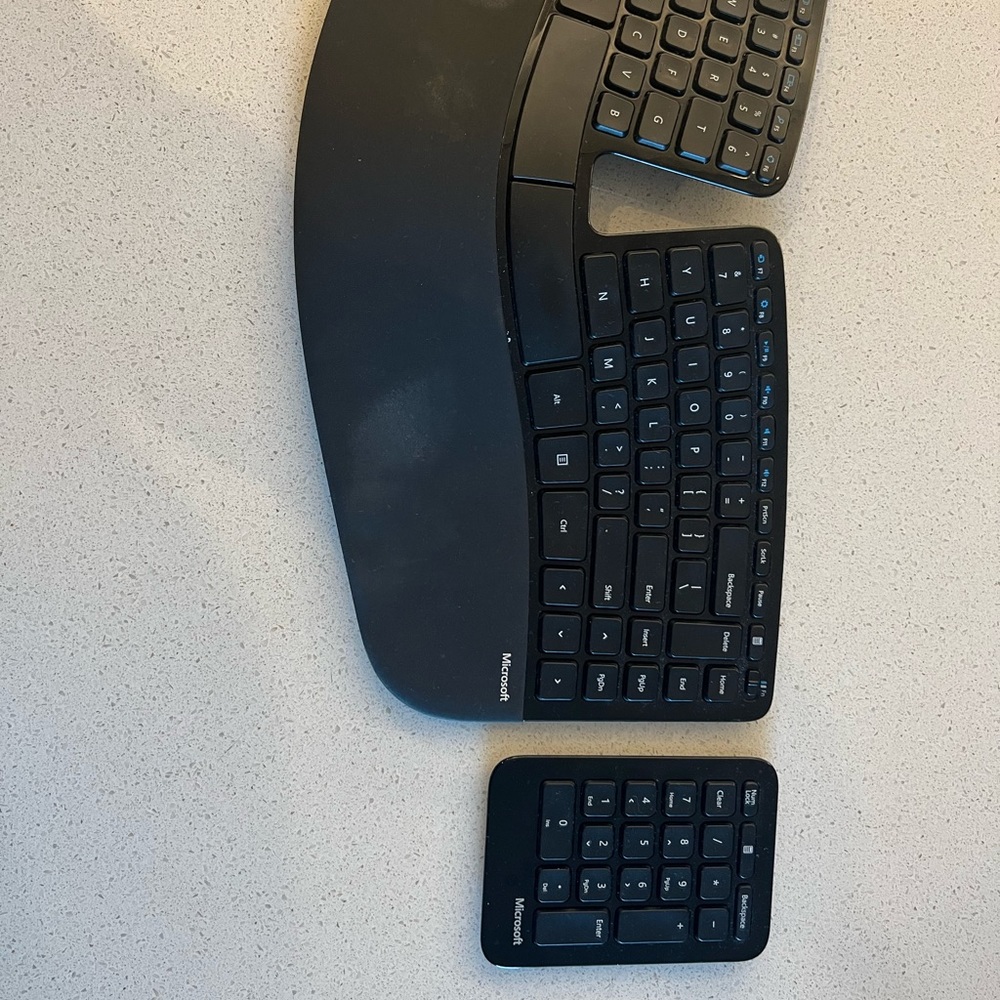 Microsoft WIRELESS USB KEYBOARD AND 10 KEY